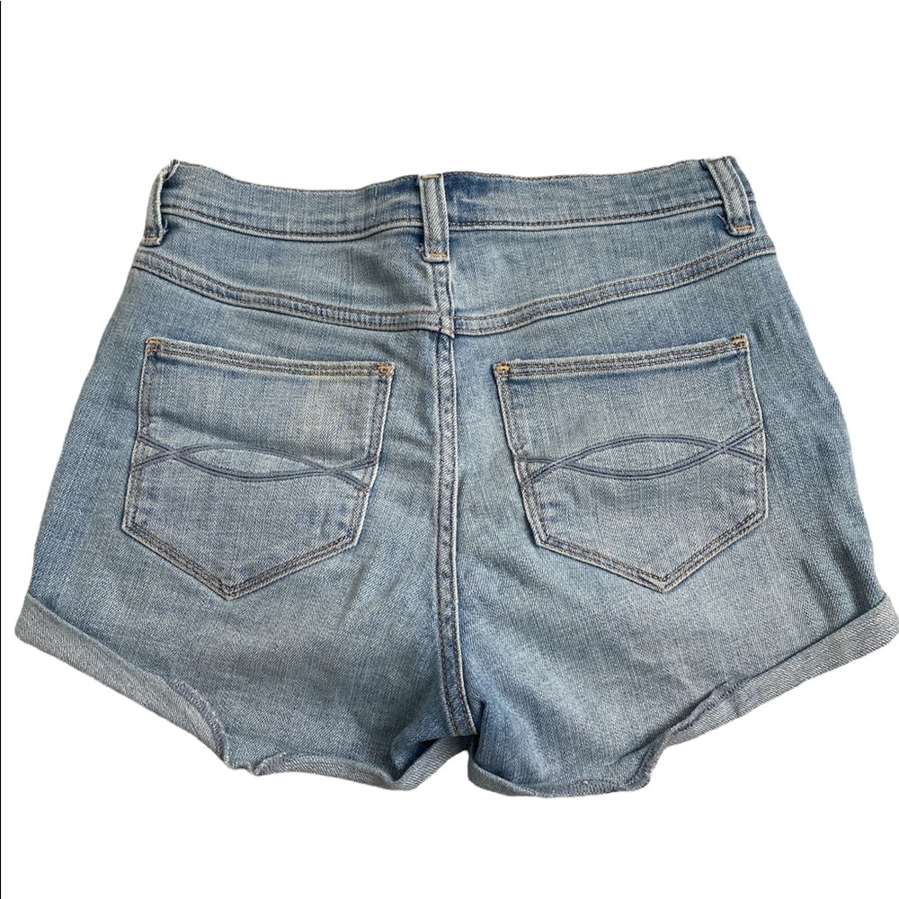 Shorts - Picture 2 of 3